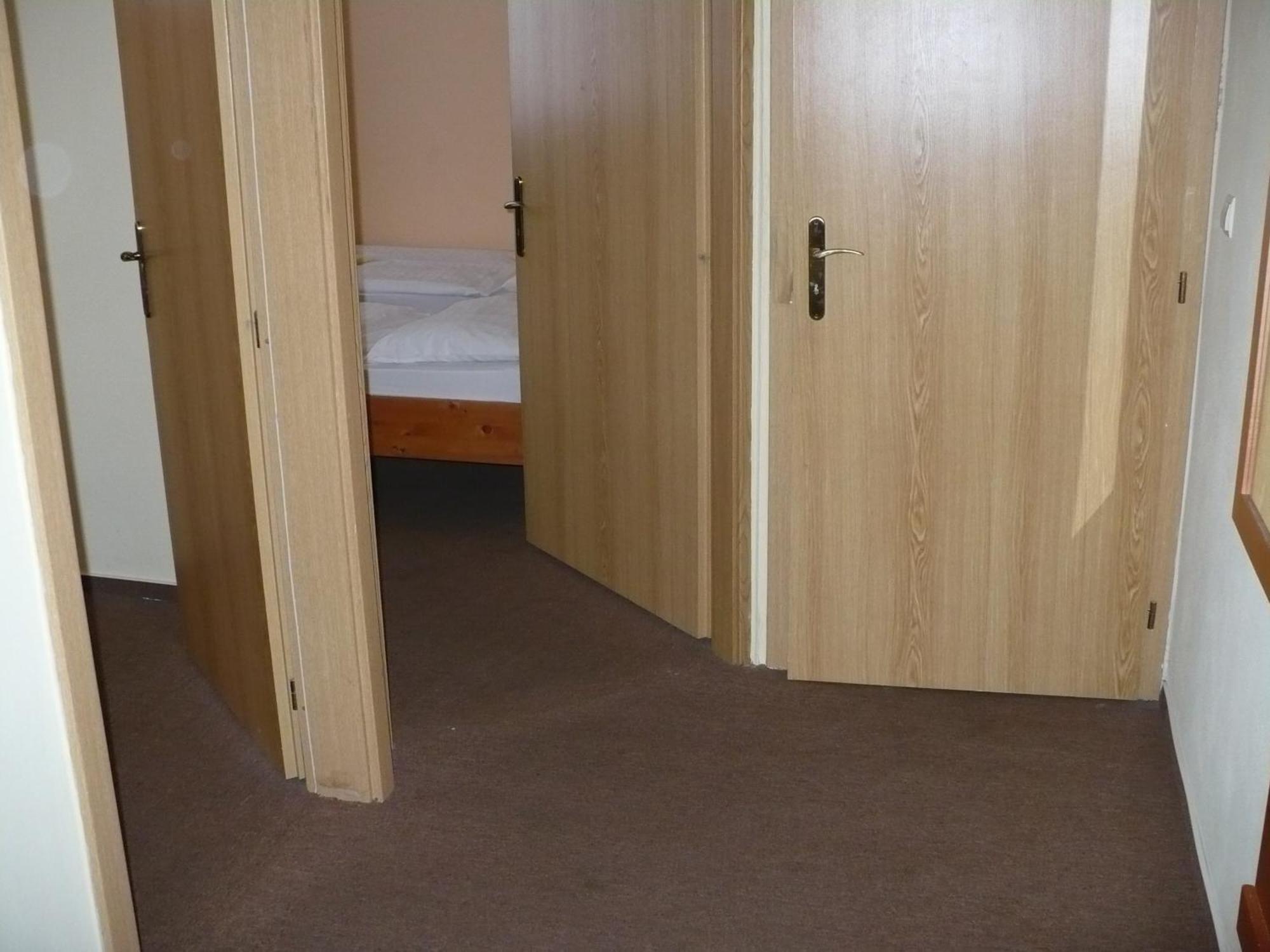 Motel Ranc Ruzomberok Buitenkant foto