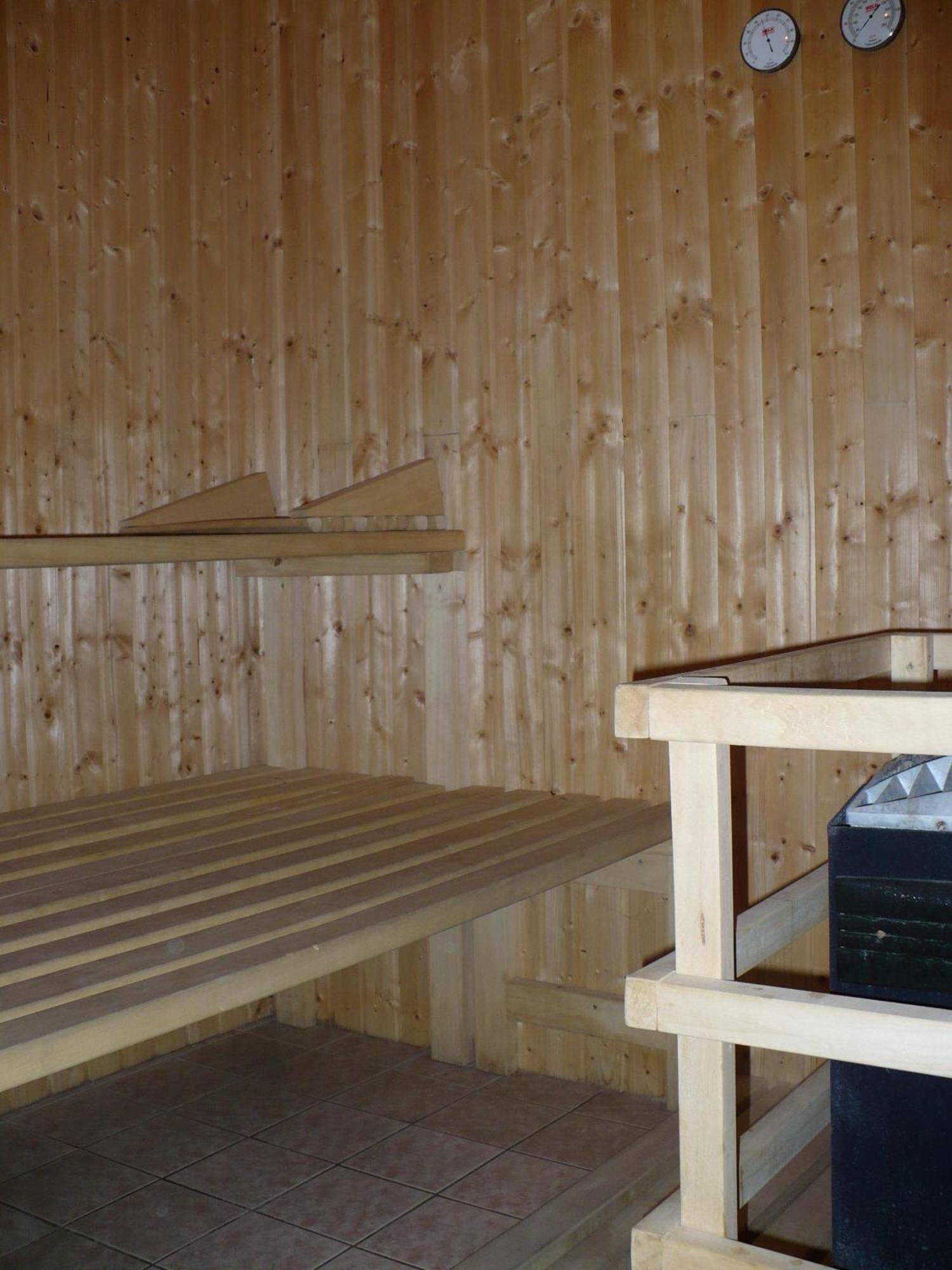 Motel Ranc Ruzomberok Buitenkant foto