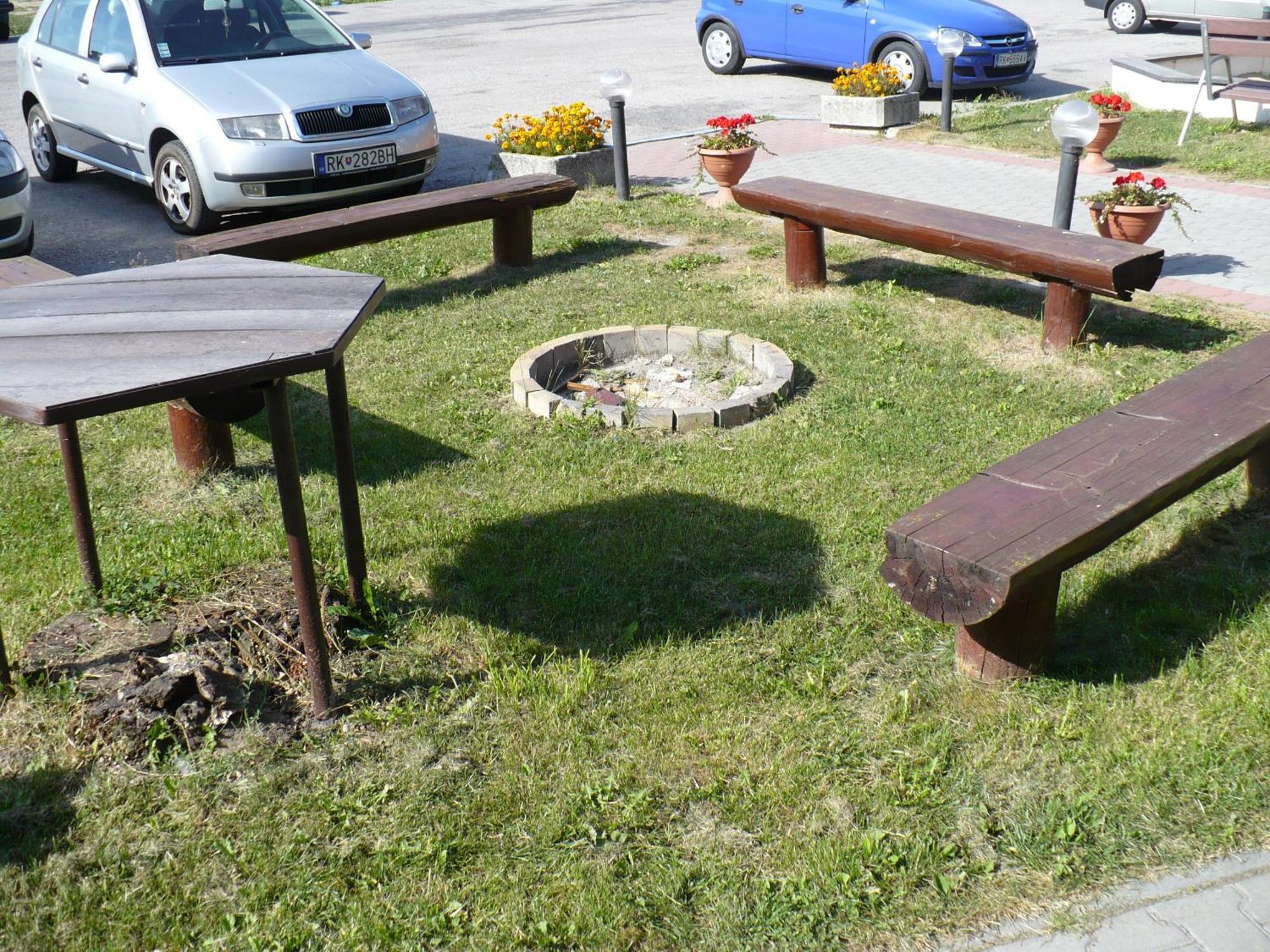 Motel Ranc Ruzomberok Buitenkant foto